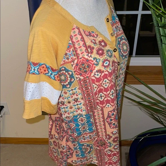 Cato Colorful Floral Button-Down Shirt - Picture 5 of 6